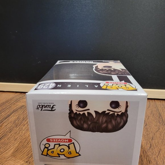 Alien Daniels Funko Pop - Picture 5 of 8